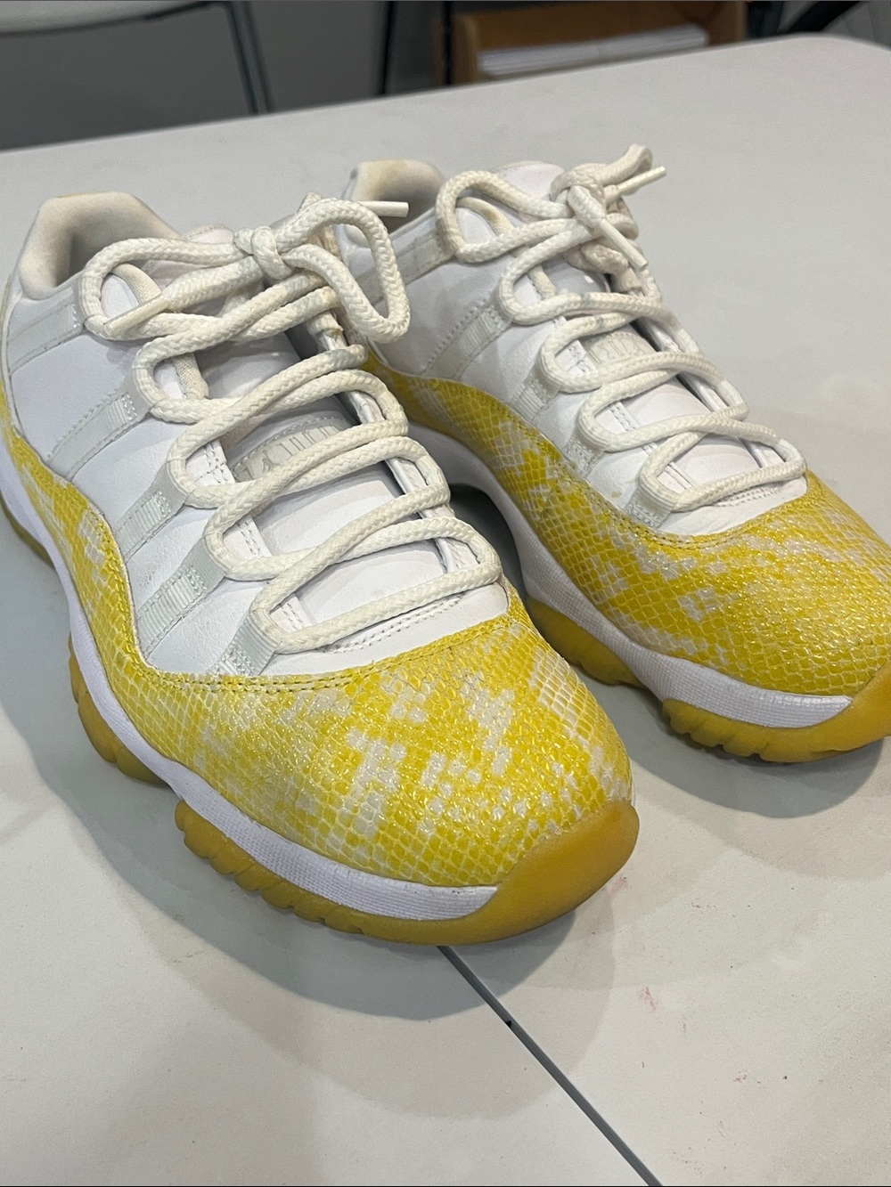 Jordan shoes sneakers  Women's White and Yellow Snake-Print Low-Top Sneakers